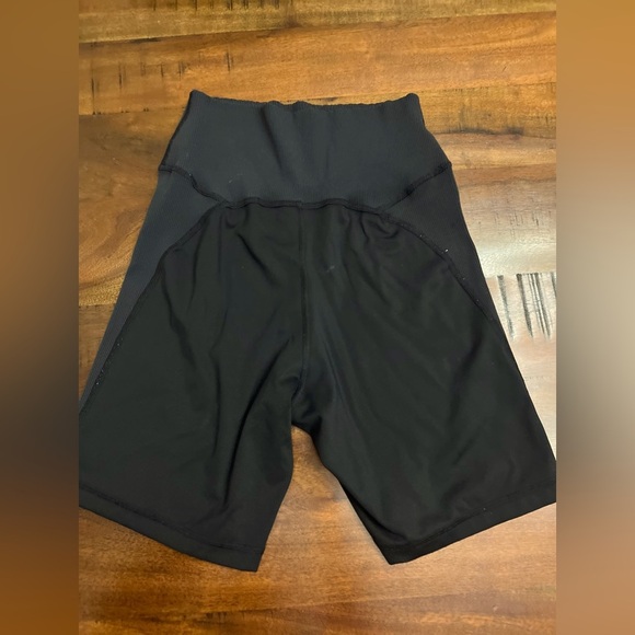 OFFLINE by Aerie GOALS Ribbed Bike Shorts – Size L – High Rise – 7” Inseam - Picture 2 of 5